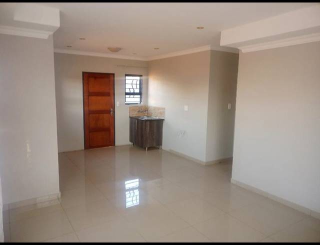 3 BEDROOM HOUSE FOR SALE IN PROTEA GLEN